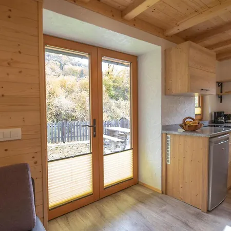 Chalet Mountain Jereka - Happy *